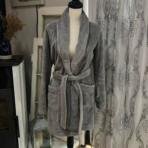 Abercrombie and Fitch cozy fluffy bathrobe